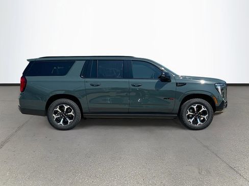 New 2026 GMC Yukon XL AT4 w/ AT4 Premium Plus Package AWD/4WD image 3