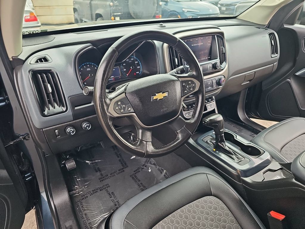 Used 2019 Chevrolet Colorado Z71 AWD/4WD image 15
