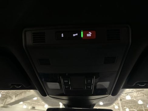 New 2025 Volkswagen Jetta Sport image 34