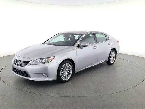 Used 2014 Lexus ES 350 w/ Luxury Package image 43