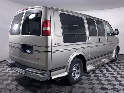 Used 2003 GMC Savana 1500 w/ Preferred Equipment Group 3 RWD image 31