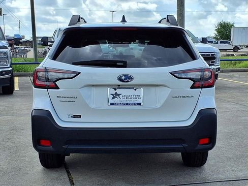 Used 2025 Subaru Outback Premium AWD/4WD image 5