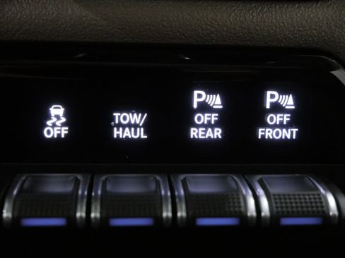 Used 2022 RAM 1500 Laramie AWD/4WD image 21
