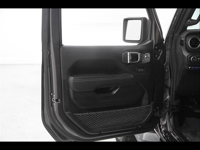 Used 2022 Jeep Wrangler Unlimited Sahara w/ Cold Weather Group AWD/4WD image 4