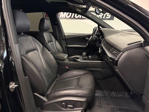 Used 2017 Audi Q7 3.0T Premium Plus w/ Premium Plus Package image 35