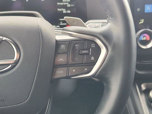 Used 2025 Lexus GX 550 AWD/4WD image 23