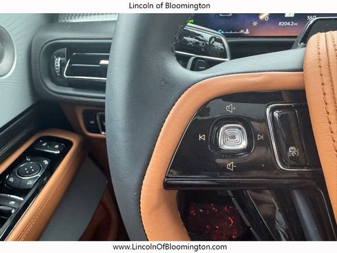 Certified 2025 Lincoln Aviator Black Label w/ Jet Appearance Package image 28