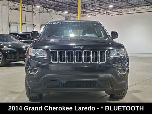 Used 2014 Jeep Grand Cherokee Laredo w/ 18" Wheel & 8.4" Radio Group image 2