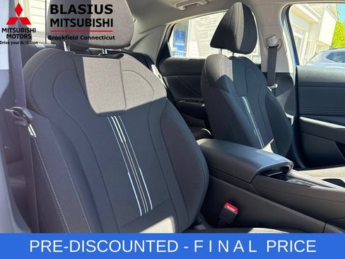 Used 2024 Hyundai Elantra SEL w/ Convenience Package FWD image 46