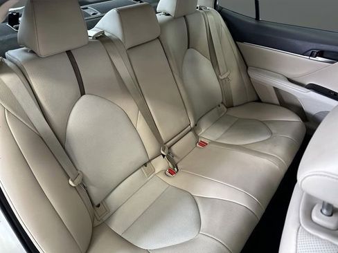 Used 2020 Toyota Camry XLE w/ Driver Assist Package image 31