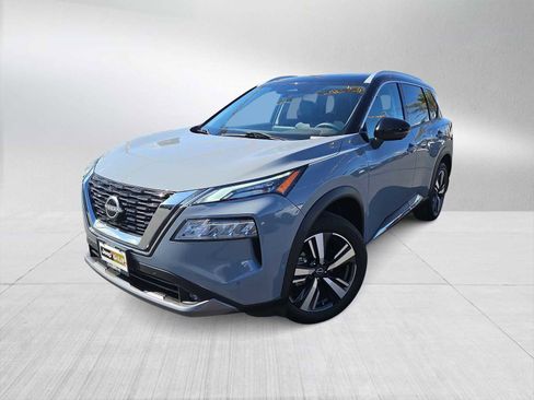 Used 2022 Nissan Rogue SL w/ SL Premium Package image 1