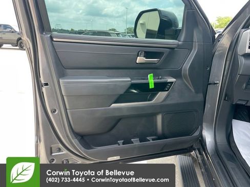 Used 2024 Toyota Tundra Limited AWD/4WD image 18
