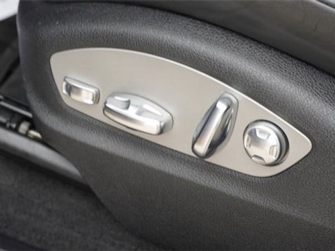 Used 2023 Porsche Macan image 21