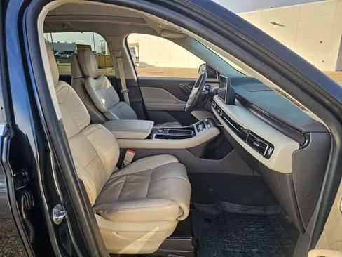 Used 2024 Lincoln Aviator Reserve w/ Equipment Group 201A image 27
