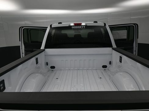 New 2026 Ford F250 XLT w/ XLT Premium Package AWD/4WD image 2