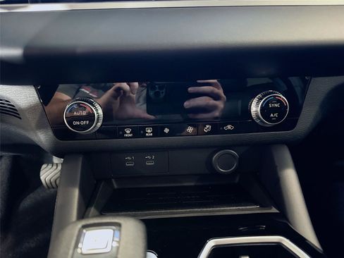 New 2026 Mitsubishi Outlander ES image 14