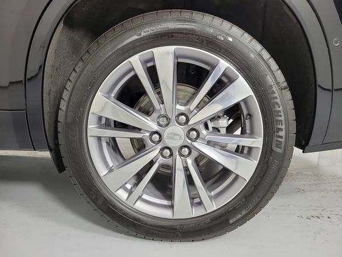 Used 2024 Cadillac XT6 Premium Luxury w/ Platinum Package AWD/4WD image 11