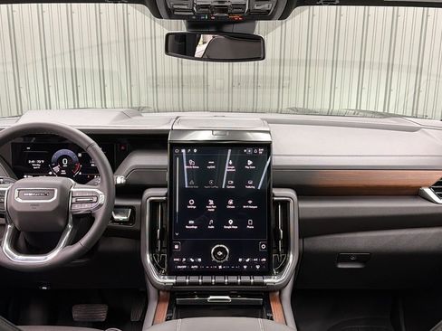 Used 2026 GMC Yukon Denali w/ Sun & Power Step Package image 34