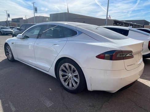 Used 2016 Tesla Model S 90D image 9