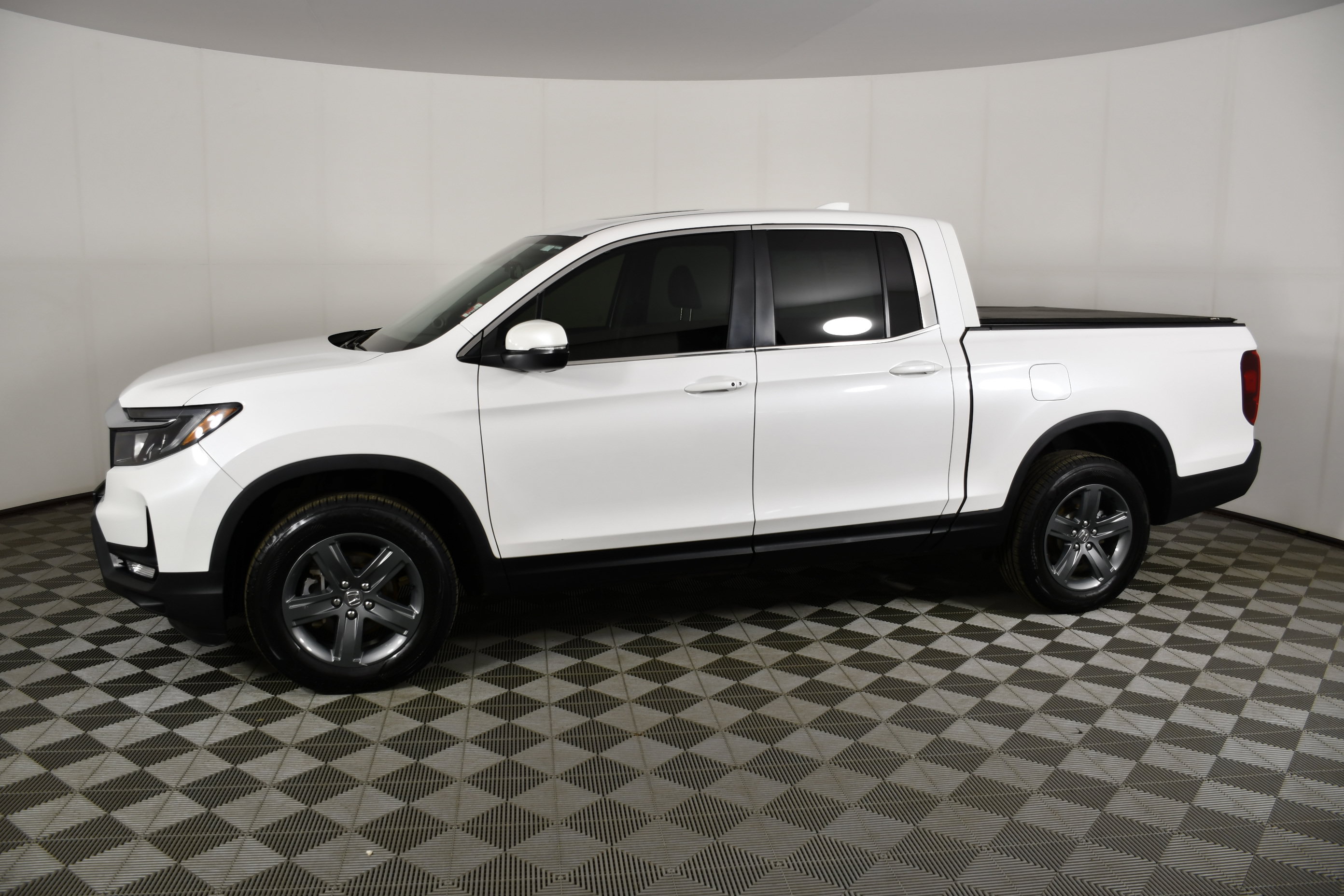 Certified 2023 Honda Ridgeline RTL image 9