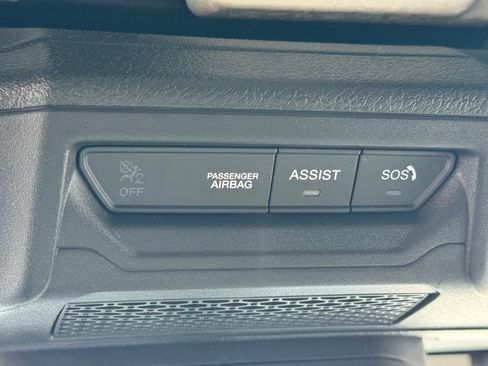 Used 2024 Jeep Wrangler Unlimited Sahara AWD/4WD image 26