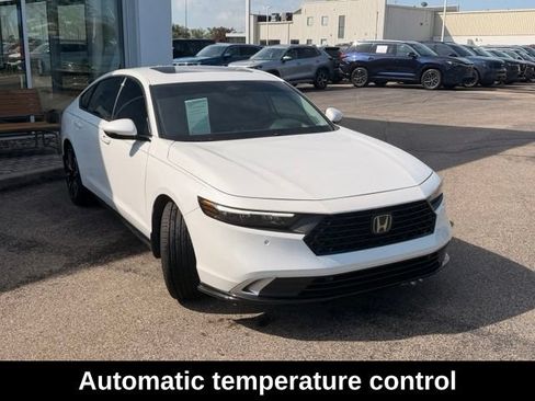 Used 2024 Honda Accord Touring image 4