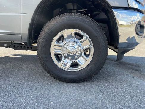 Used 2023 RAM 3500 Tradesman w/ Chrome Appearance Group AWD/4WD image 13