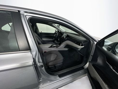 Used 2024 Toyota Camry LE image 29