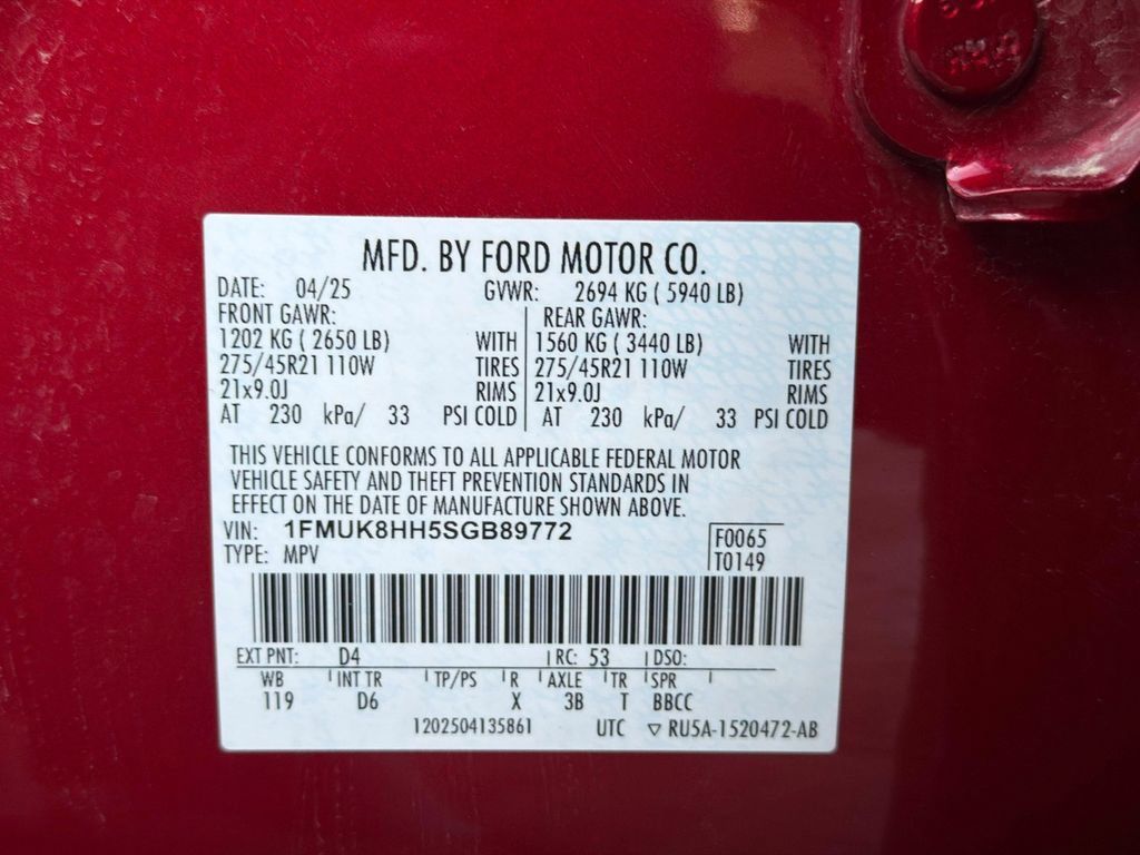Used 2025 Ford Explorer Platinum w/ LUX Leather Package AWD/4WD image 36