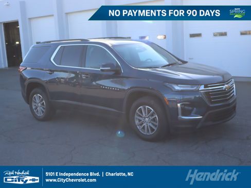 Certified 2023 Chevrolet Traverse LT image 1