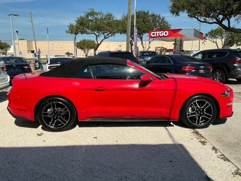 Used 2018 Ford Mustang Premium image 6