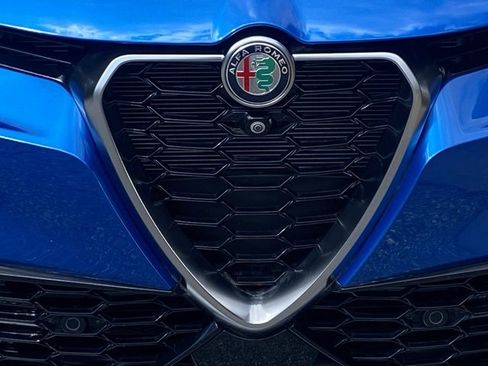 Used 2024 Alfa Romeo Tonale Ti image 11