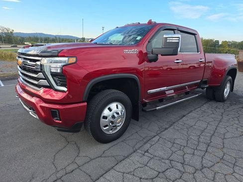 Certified 2025 Chevrolet Silverado 3500 High Country image 31