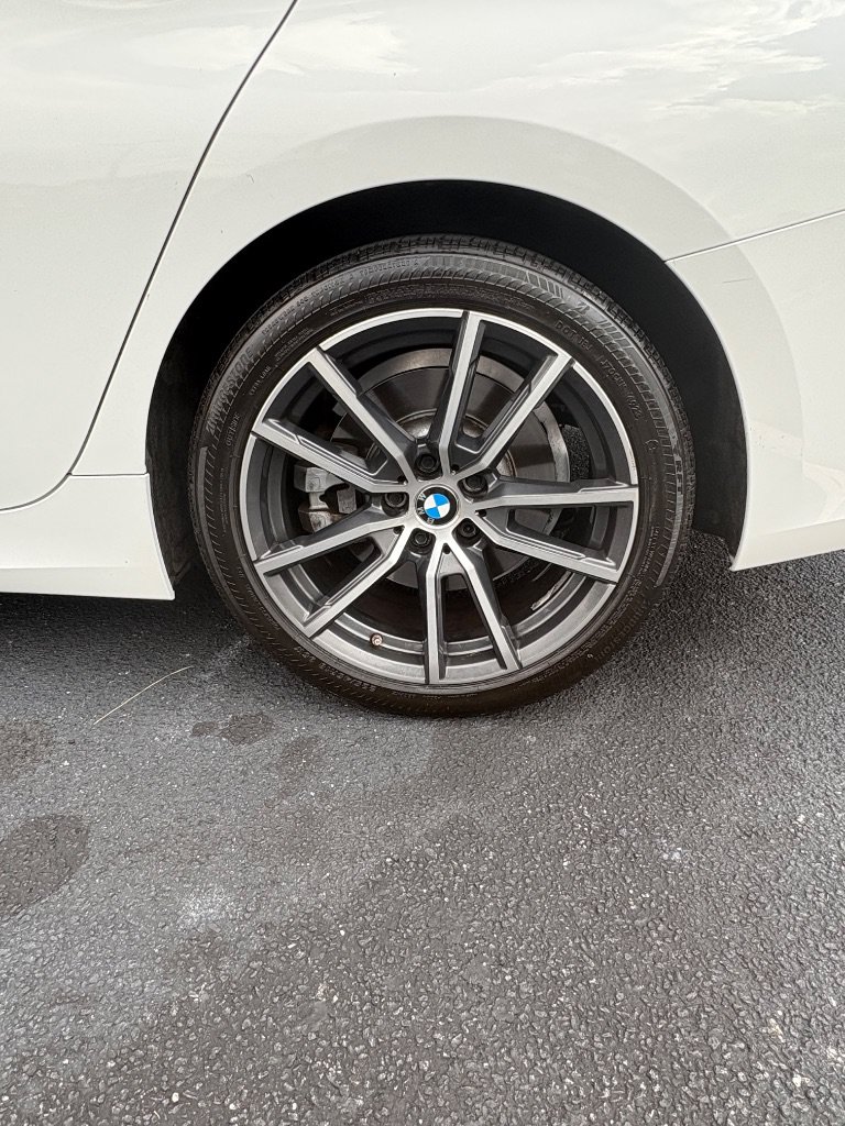 Used 2021 BMW 330i Sedan w/ Driving Assistance Package RWD image 9