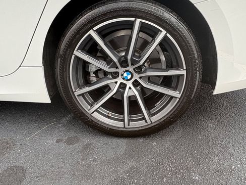 Used 2021 BMW 330i Sedan w/ Driving Assistance Package RWD image 9