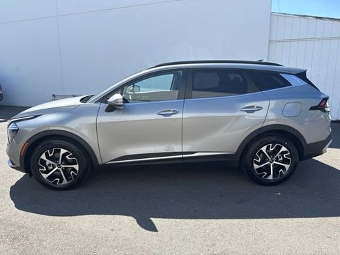 Certified 2025 Kia Sportage EX w/ Premium Package FWD image 9