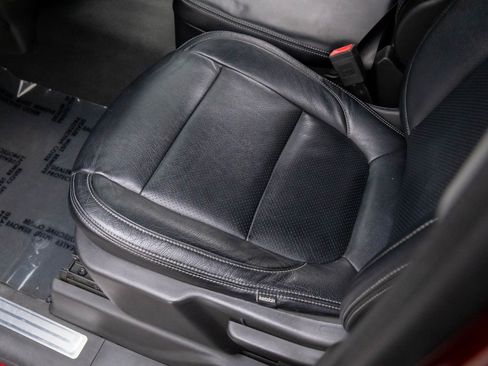 Used 2019 Chevrolet Silverado 1500 LT image 13