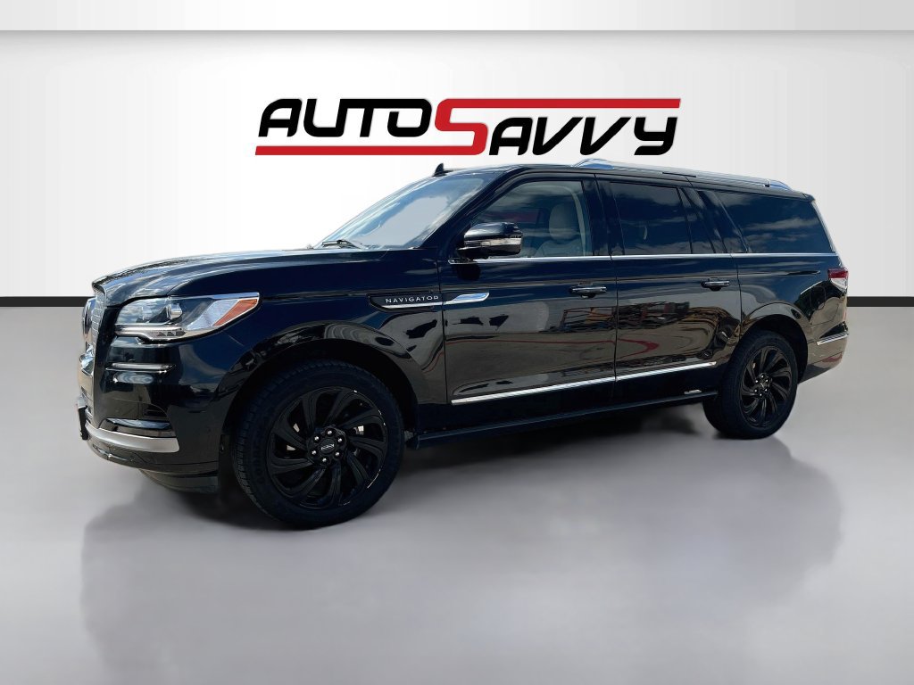 Used 2022 Lincoln Navigator L Reserve AWD/4WD image 3