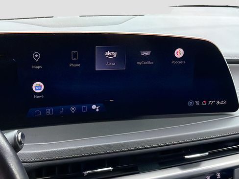 Certified 2025 Cadillac XT4 Premium Luxury FWD image 15