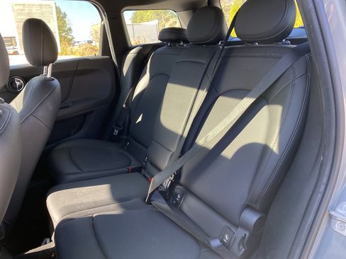 Used 2022 MINI Cooper Countryman image 8