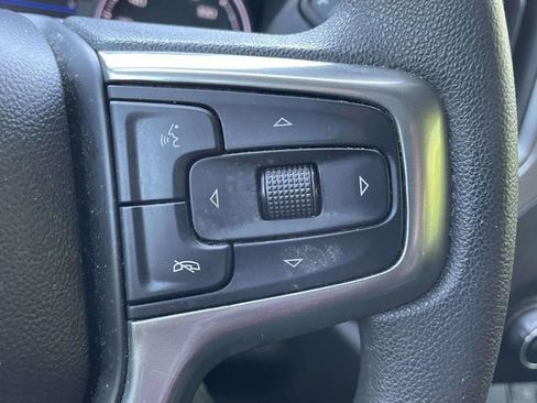 Used 2022 Chevrolet Silverado 1500 Custom w/ Safety Confidence Package AWD/4WD image 22