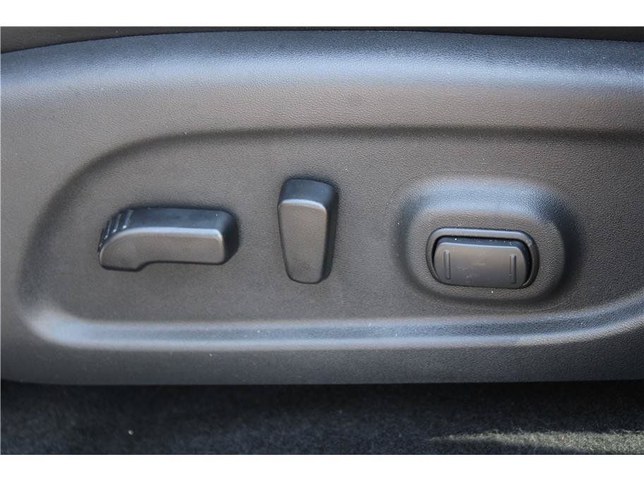 Used 2019 INFINITI QX60 Luxe w/ Essential Package FWD image 14