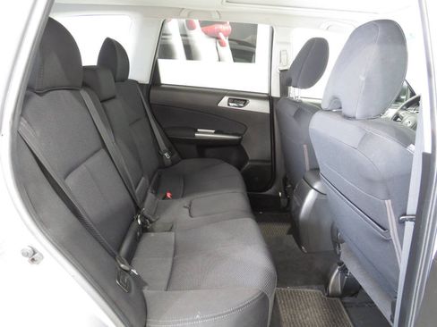 Used 2012 Subaru Forester 2.5X Premium AWD/4WD image 12