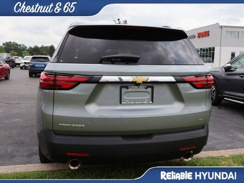 Used 2023 Chevrolet Traverse LT FWD image 20