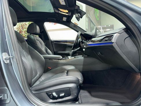 Used 2021 BMW 530i RWD image 58