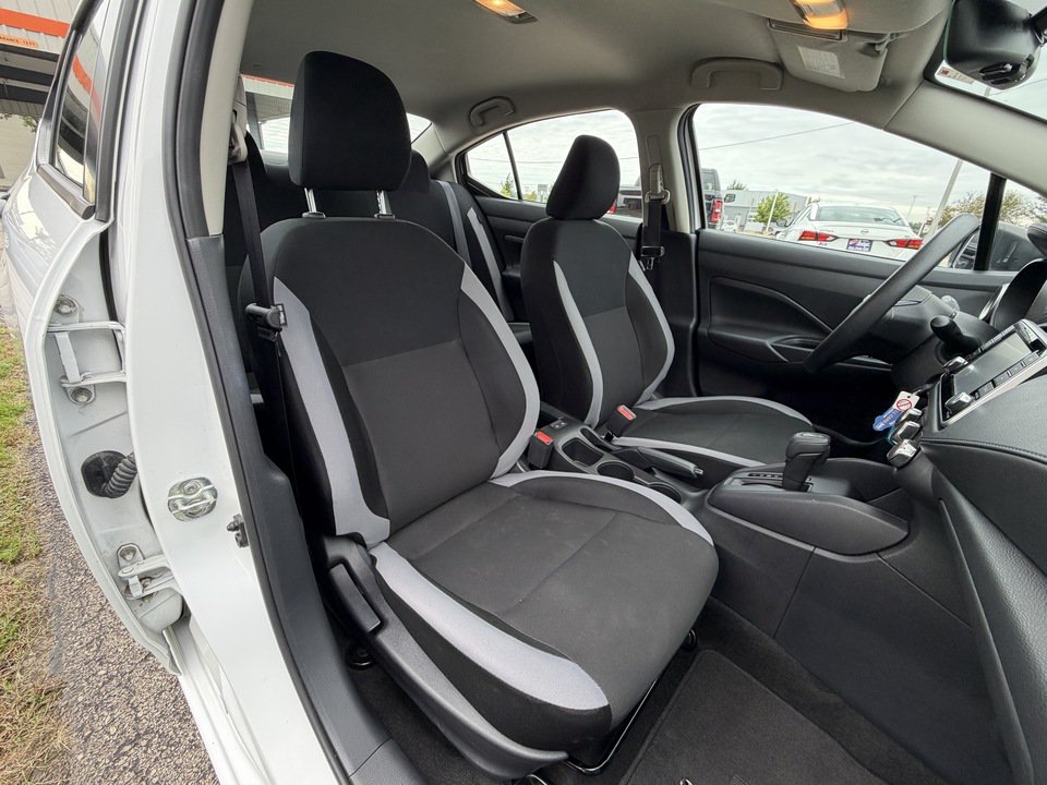 Used 2025 Nissan Versa S w/ Electronics Package FWD image 23
