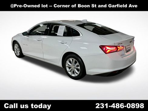 Used 2020 Chevrolet Malibu LT FWD image 3
