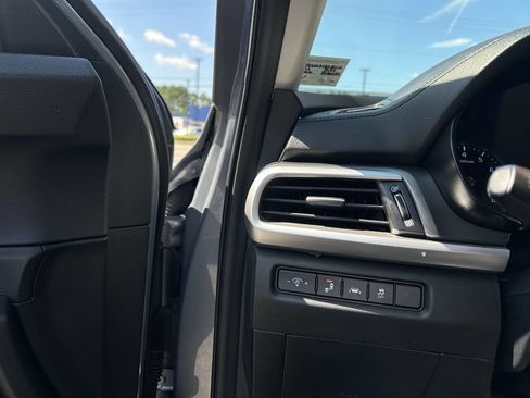 Used 2020 Kia Telluride LX image 17