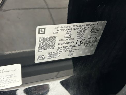 Used 2020 Cadillac Escalade Platinum w/ Escalade Sport Edition image 33