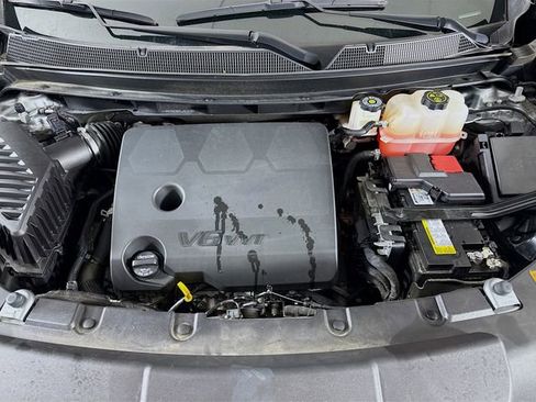 Used 2023 Chevrolet Traverse LT w/ LPO, Floor Liner Package image 31